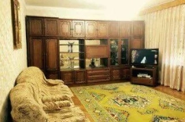 Sotaman, Продается на ул.С.Азимова(кафе Студио) 4/4/5 спецплан