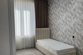 Sotaman, СВОЯ, Срочно продается евролюкс 3/4/7 100 кв.м на паркентском!