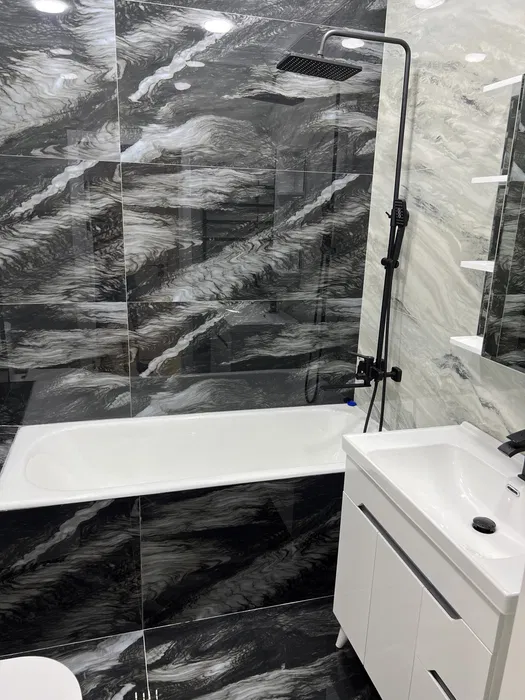 СВОЯ, Срочно продается евролюкс 3/4/7 100 кв.м на паркентском!