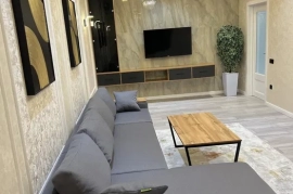 Sotaman, СВОЯ, Срочно продается евролюкс 3/4/7 100 кв.м на паркентском!