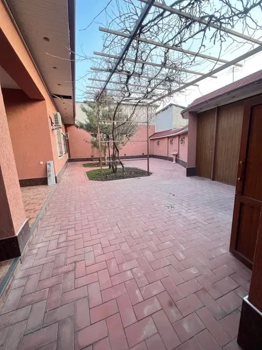 Дом участок на Саракулке