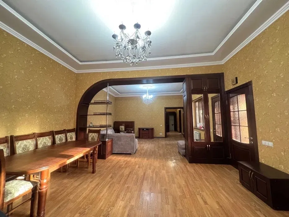 Дом участок на Саракулке