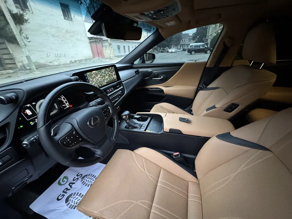 LEXUS ES 300 гибрид