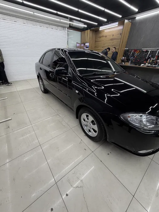 Продается черная Gentra автомат БЕЗ ЛЮК
