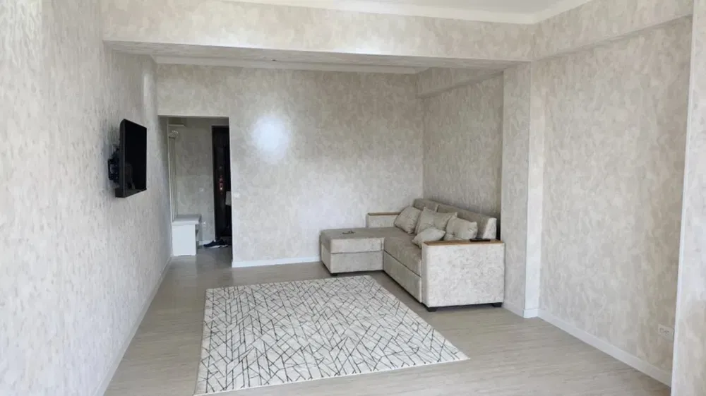 Срочно продам свою 1комнатную студию новостройка с кадастром ремонт КС