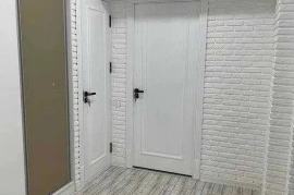 Продам, Ц-4, Алайский 2/2/4 Площадь