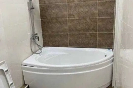 Продам, Ц-4, Алайский 2/2/4 Площадь