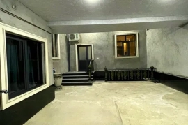 Продам, Yengi 16 yillik bunyodkor