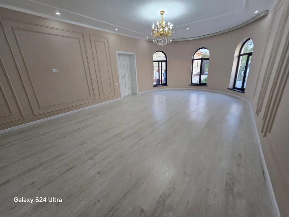 3 sotixlik xovli uy sotiladi yangi krulgan