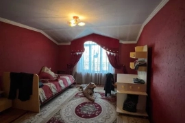 Продам, УРИКЗОР 6 сот 10 хона Евроремонт 3-сан-узел ор: Гилам бозор Урикзар