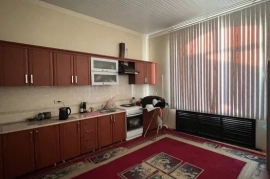 Продам, УРИКЗОР 6 сот 10 хона Евроремонт 3-сан-узел ор: Гилам бозор Урикзар