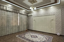 Продам, МедГородок 7.7 сот 8 хона Евроремонт 2 этаж 3 уровен ор: Урология