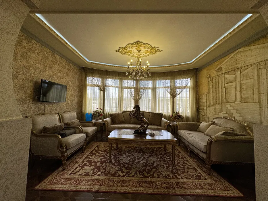 МедГородок 7.7 сот 8 хона Евроремонт 2 этаж 3 уровен ор: Урология