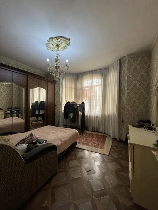 МедГородок 7.7 сот 8 хона Евроремонт 2 этаж 3 уровен ор: Урология