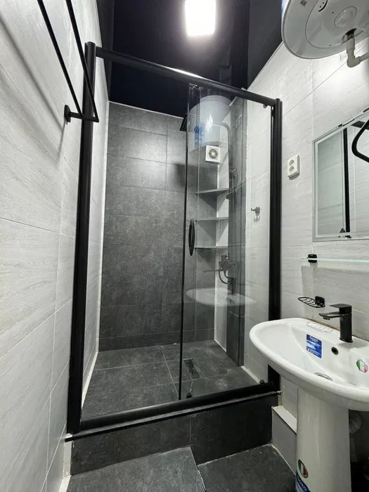 Коратош 3 хона 4 хона килинган