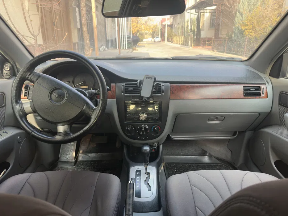 Lacetti mokriy asfalt 1,6 motor 2013-yil mashina