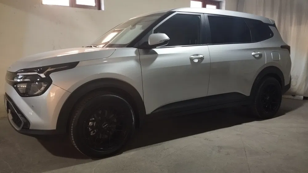 Kia carens sotiladi xolati ideal sroʻchniy ustida kelishamiz