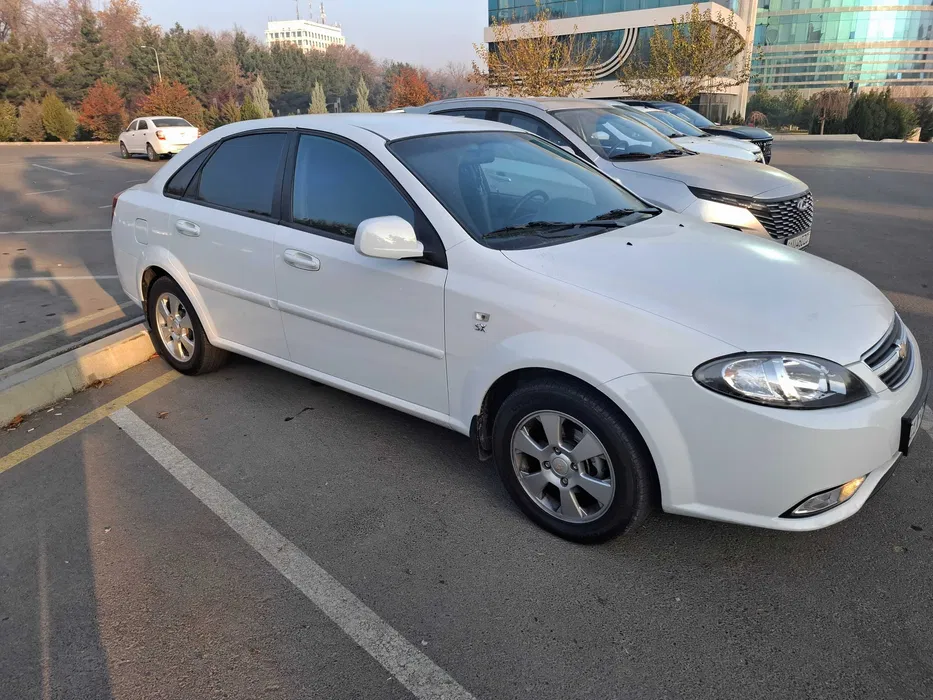 Gentra 2023 Sotiladi arzon