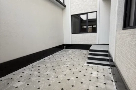 Продам, 2 этажди котейдж сотилади таййор биткан (рассрочка кредит мавжуд)