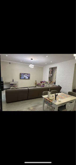 Дом Hi-Teck на участке 3.2 сот, Ул.Циолковского , можно на 2 семьи!