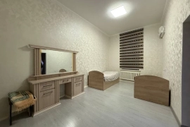 Продам, Карвон бозор оркасида жойлашган участка сотилади