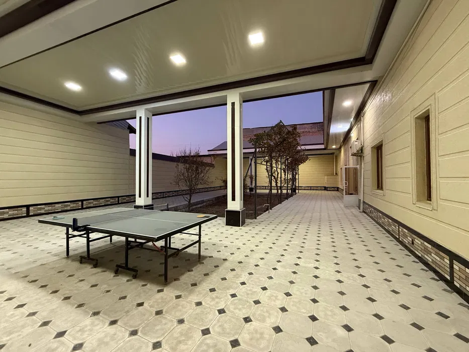 Карвон бозор оркасида жойлашган участка сотилади