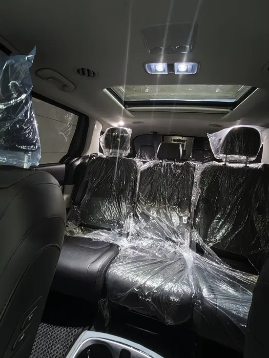 Kia carnival yili 2023 tex Pasport 2025da olingan lux light yangi