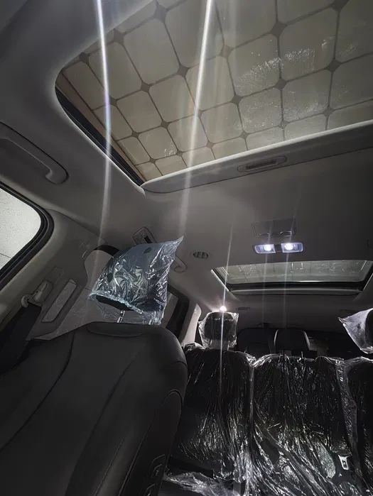 Kia carnival yili 2023 tex Pasport 2025da olingan lux light yangi