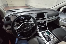 Продам, Kia carnival yili 2023 tex Pasport 2025da olingan lux light yangi