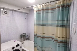 Продам, Yunusobod 8 2/9/9 sredniy remont razdelniy