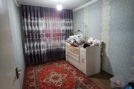 Продам, Yunusobod 8 2/9/9 sredniy remont razdelniy