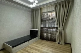 Продам, Sergili 1 3 xonali kvartira sotiladi