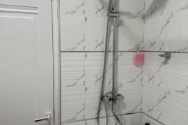 Sotaman, Янги қурилган уйлар.