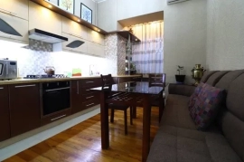 Sotaman, Срочно продается 4х комнатная Гостиница Россия круг prime time 90м²