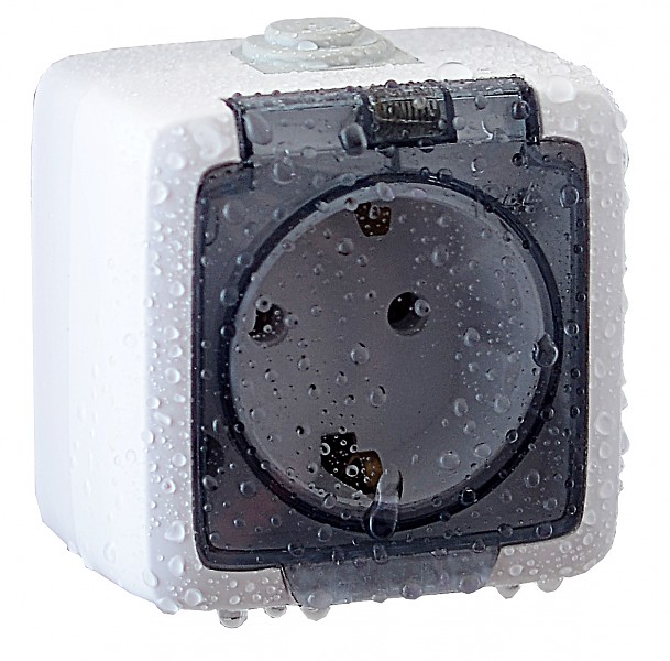 Ультратонкие розетки и выключатели открытой установки степень защиты IP44 от HEGEL