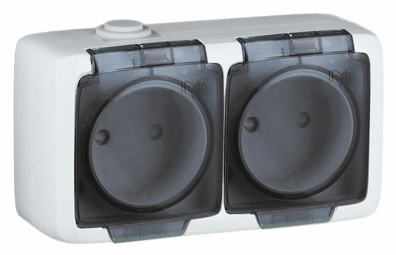 Ультратонкие розетки и выключатели открытой установки степень защиты IP44 от HEGEL