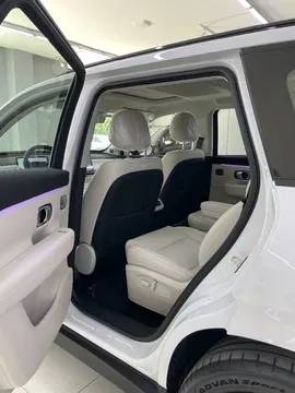 Leapmotor C16 Gibrid premium 2 dop opsiya 2025 Nalichi garantiya bor