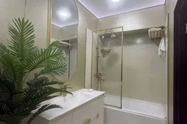 Sotaman, Срочно сотилади! 8 худуд 2/7/7. 66 кв .Евроремонт,мебель техника бн!