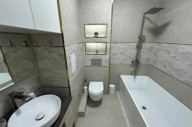 Sotaman, Продаю 3х ком. кв. (105 кв.м) на жк Салар, вместе с личной парковкой