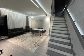 Sotaman, Продаю 3х ком. кв. (105 кв.м) на жк Салар, вместе с личной парковкой