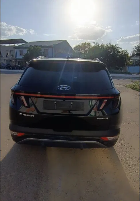Hyundai Tucson 2.5 FULL нахт ва БАРТИРГА ТЕЗ СОТИЛАДИ